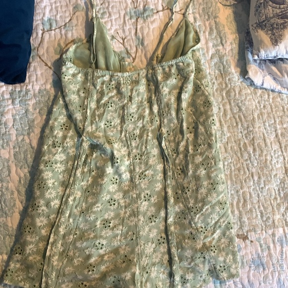 American Eagle romper. Size Extra Small. - Picture 2 of 3